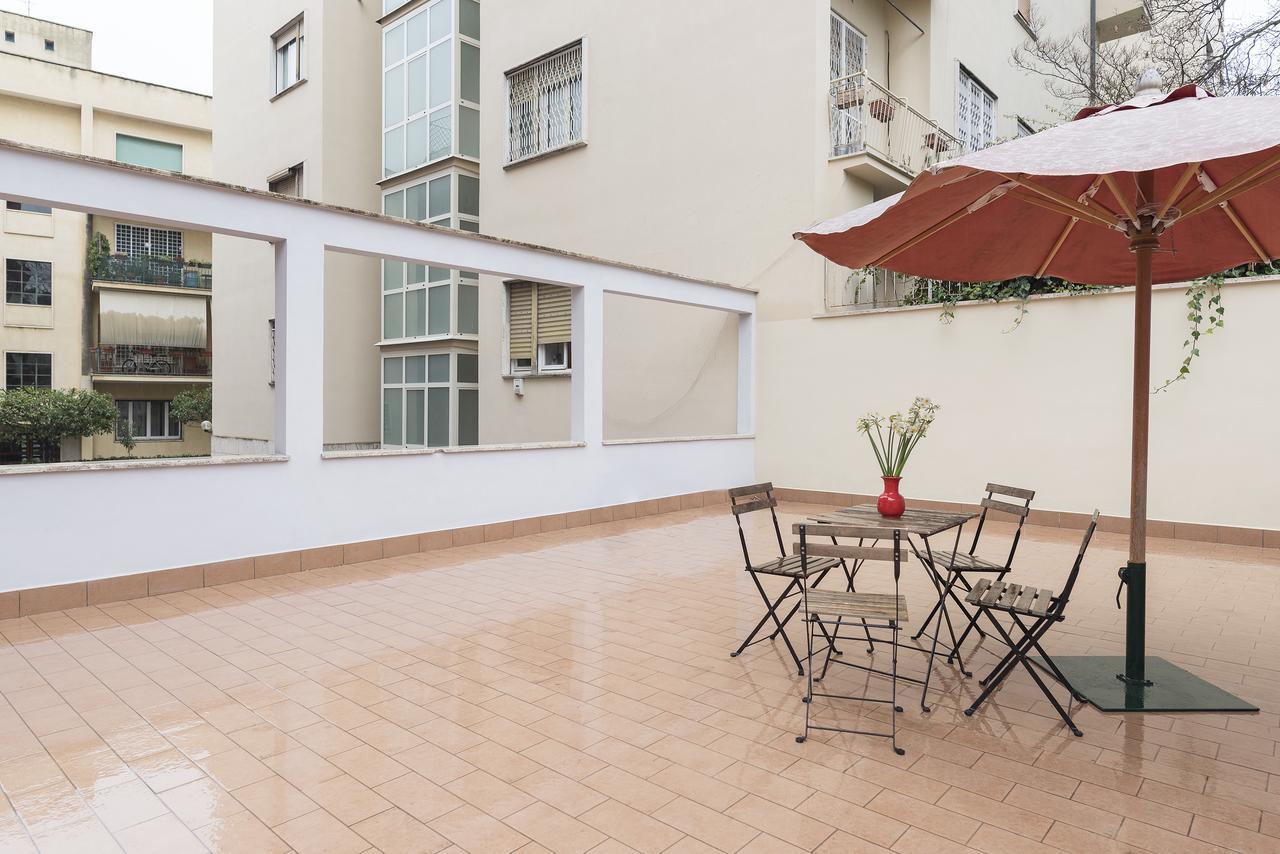 Micheli 4Pax Apartment With Terrace Roma Esterno foto