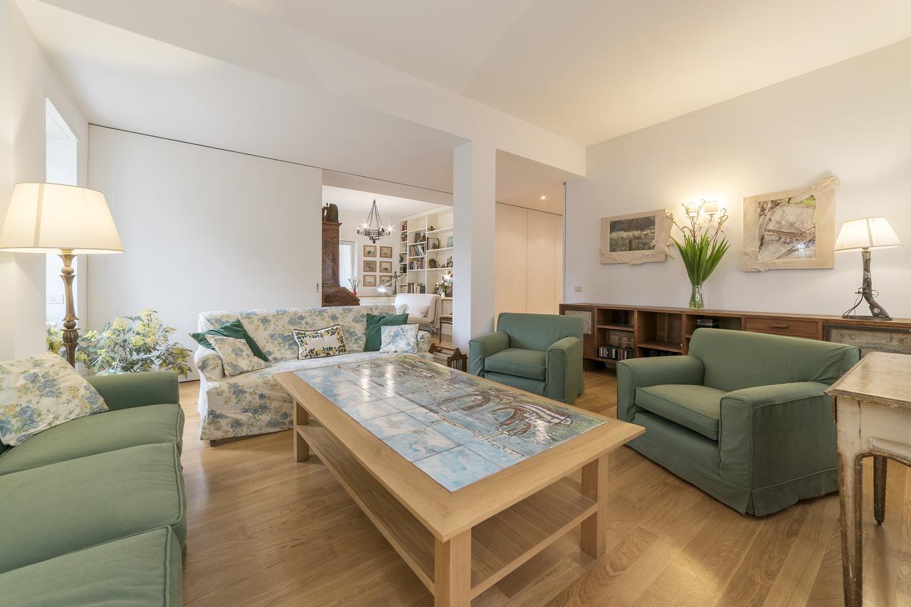 Micheli 4Pax Apartment With Terrace Roma Esterno foto